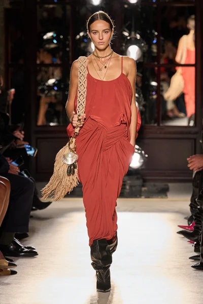 Look 7